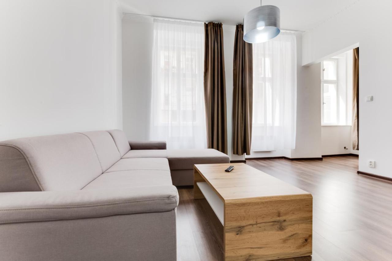 Free Days Luxury Apartment Praga Exterior foto